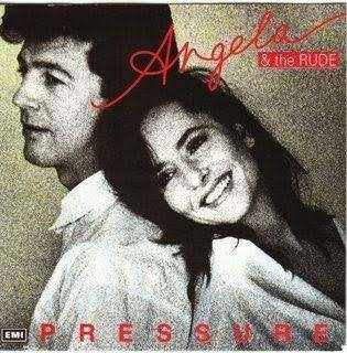 Neder - Rock Single : Angela & the Rude - Pressure, Cd's en Dvd's, Gebruikt, 7 inch, Ophalen of Verzenden, Fotohoes