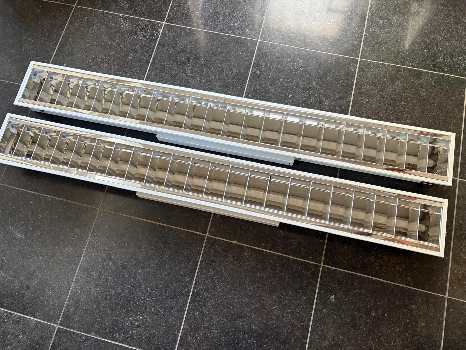Twee Armaturen met TL lamp, Ophalen, Zo goed als nieuw, Overige fittingen