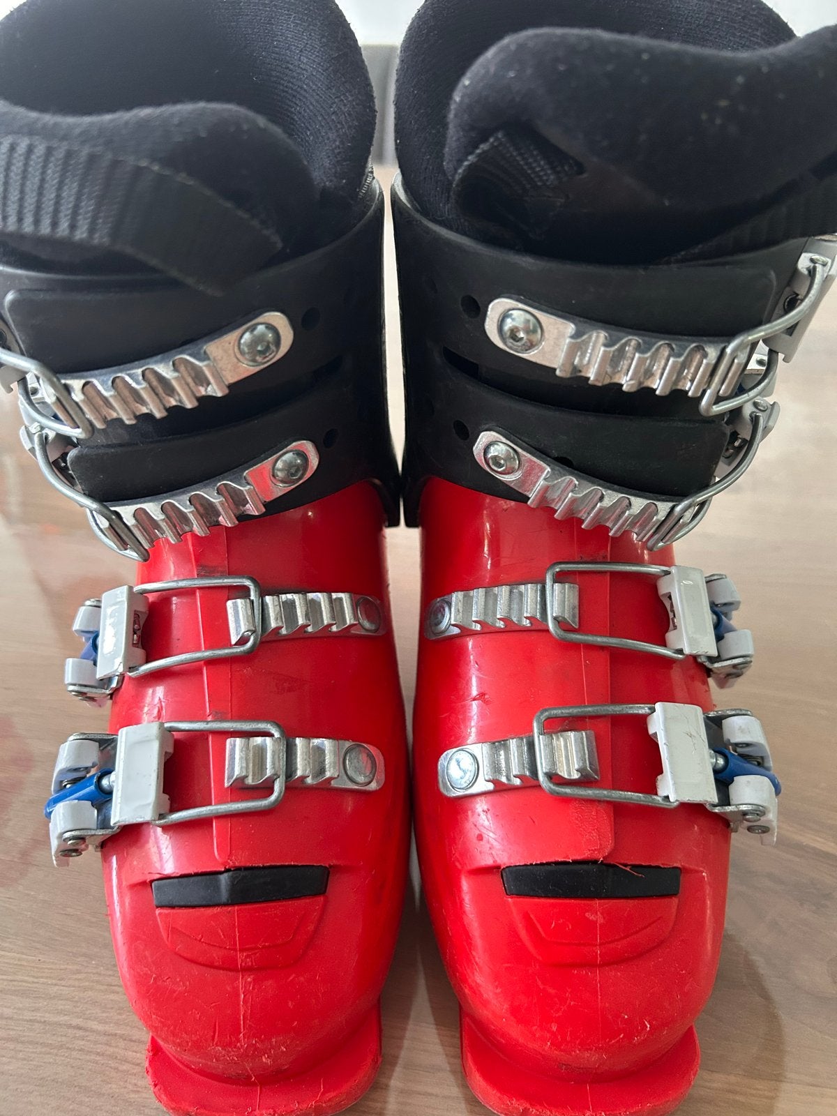 Atomic Redster JR skischoenen - Maat 20.0/20.5 (247mm), Sport en Fitness, Gebruikt, Schoenen, Ophalen of Verzenden, Atomic