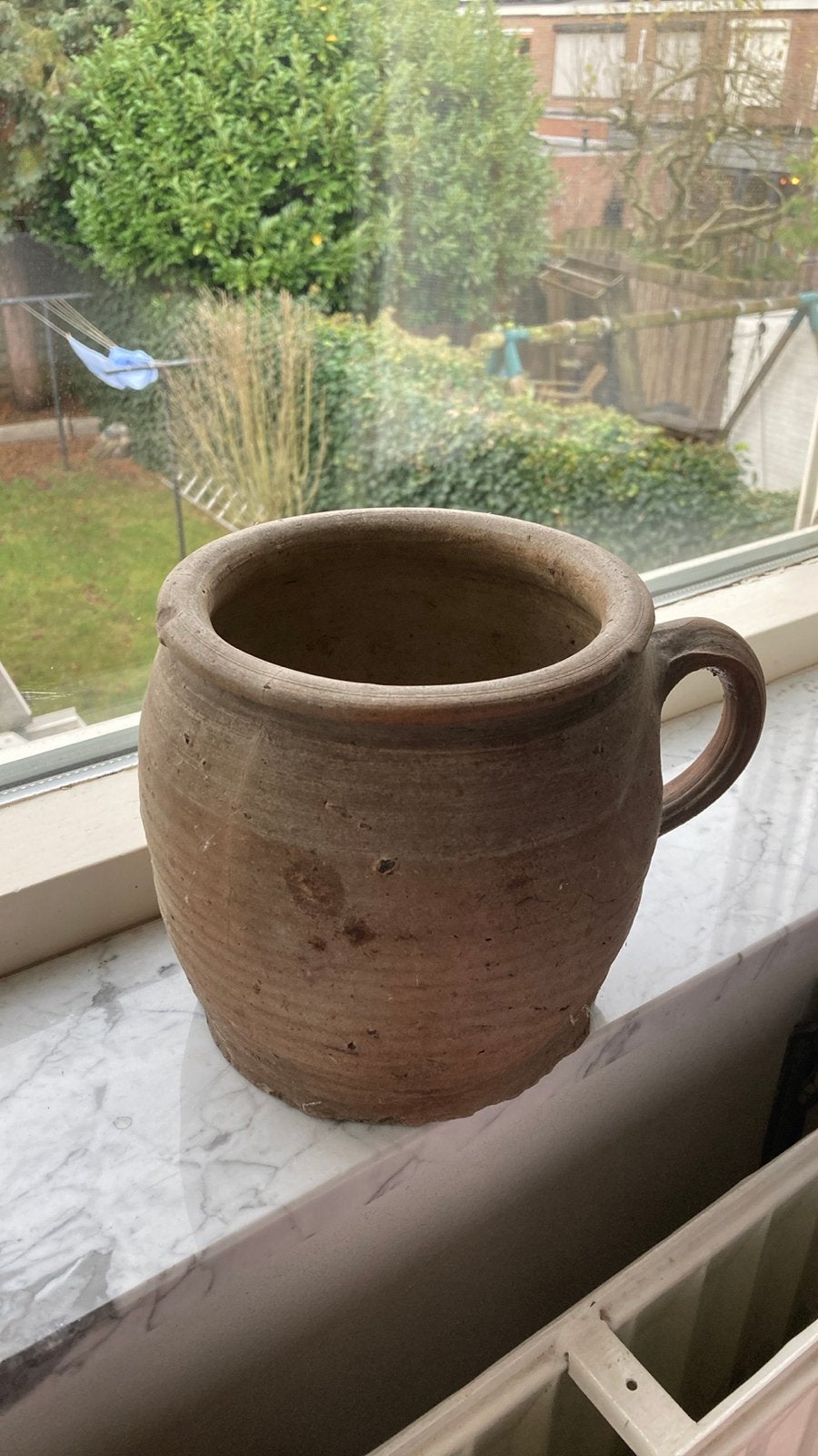 Antieke terracotta pot met oor, Ophalen of Verzenden