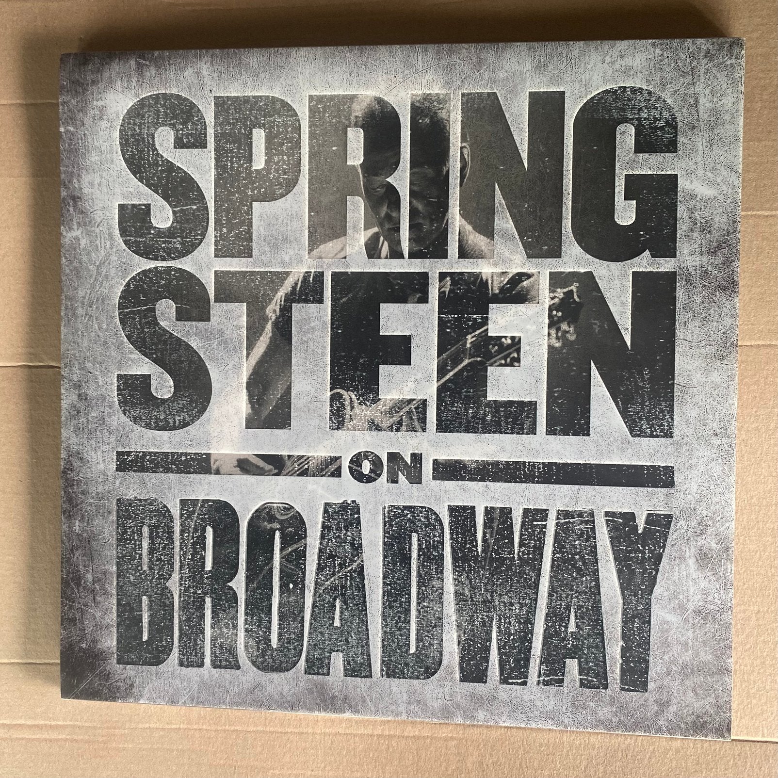 4 lp box - bruce Springsteen - live on Broadway, Ophalen of Verzenden, Zo goed als nieuw, Overige formaten, Poprock