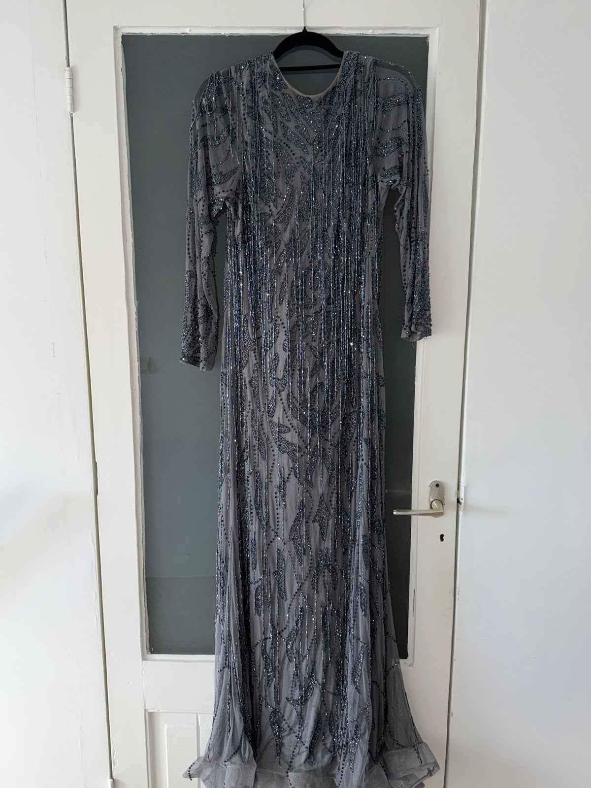 Prachtige avondjurk met kralen - Maat XL, Kleding | Dames, Maat 46/48 (XL) of groter, Ophalen of Verzenden, Zo goed als nieuw