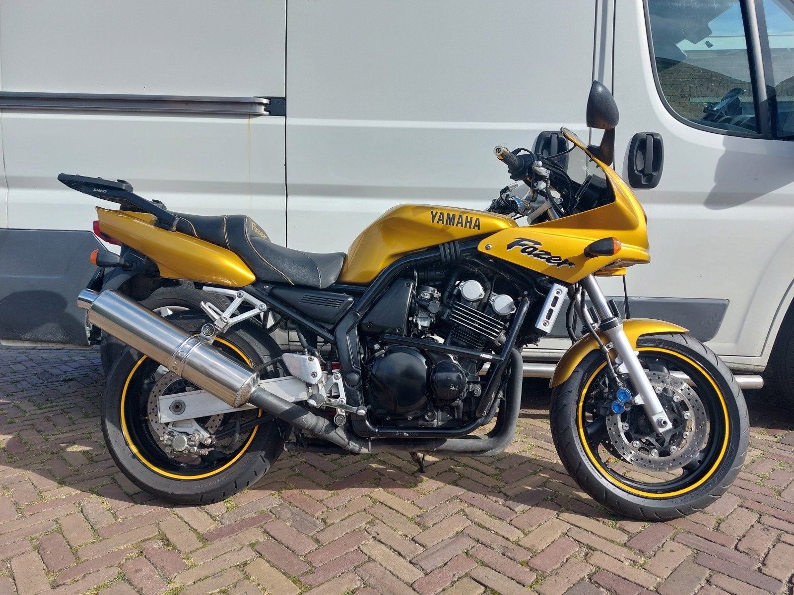 Yamaha FZS 600 Fazer, Motoren, Handvatverwarming, 4 cilinders, Motorrijbewijs A, Meer dan 35 kW