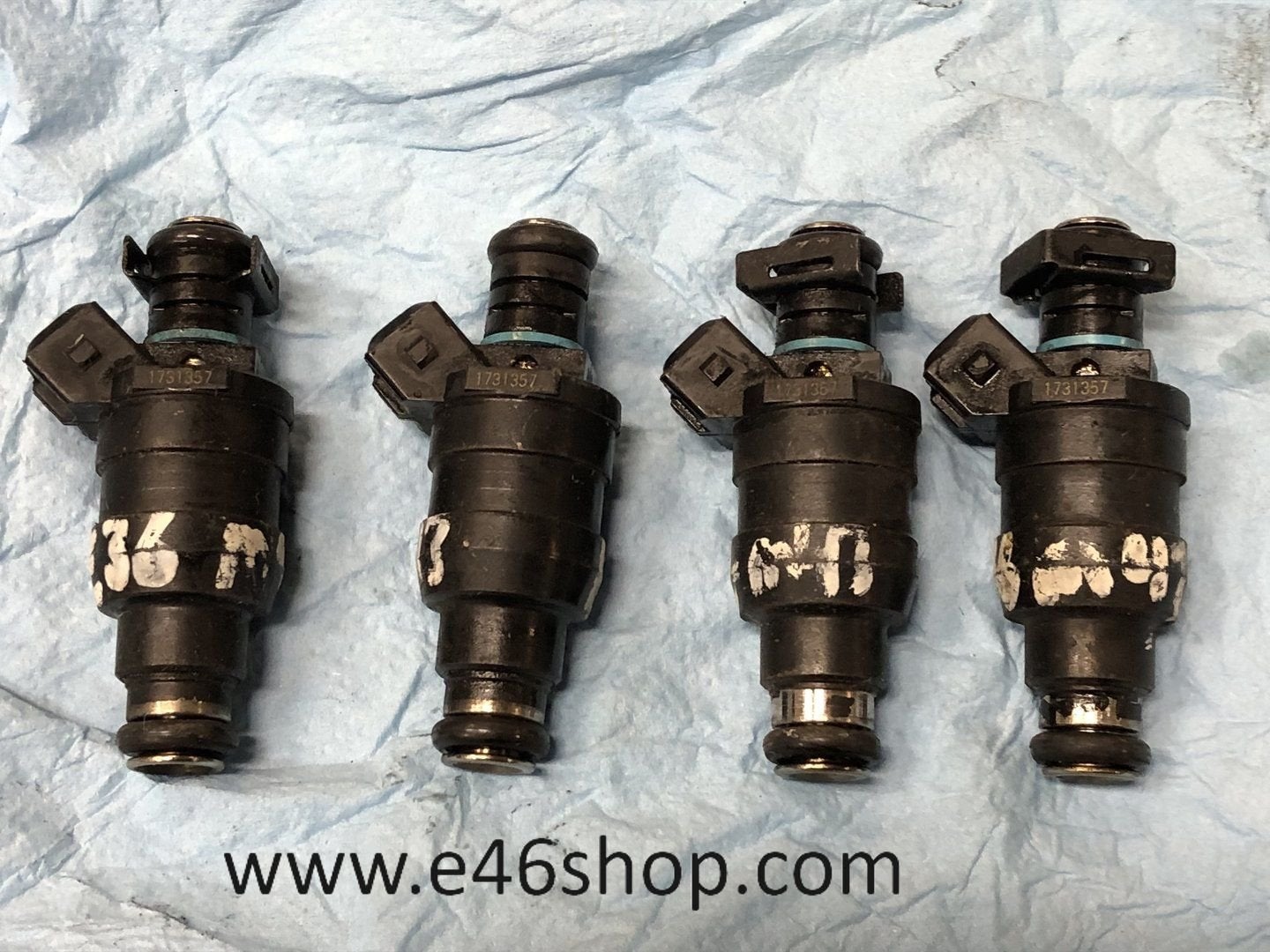 INJECTOR BMW E30 E36 E34 E32 E38 E31 Z1 OE 13641731357, Auto-onderdelen, Brandstofsystemen, BMW, Gebruikt, Ophalen of Verzenden