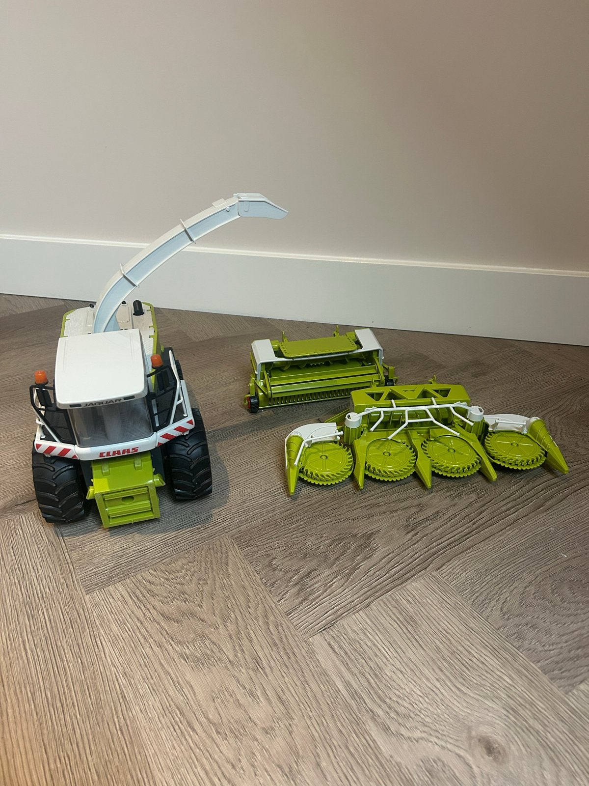 Bruder Claas Jaguar 900 Hakselaar met toebehoren, Kinderen en Baby's, Speelgoed | Speelgoedvoertuigen, Ophalen of Verzenden, Zo goed als nieuw