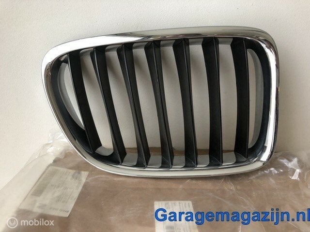 Grille rechts 51112993308 origineel BMW X1 E84 z.g.a.n., Gebruikt, Ophalen of Verzenden, BMW, BMW