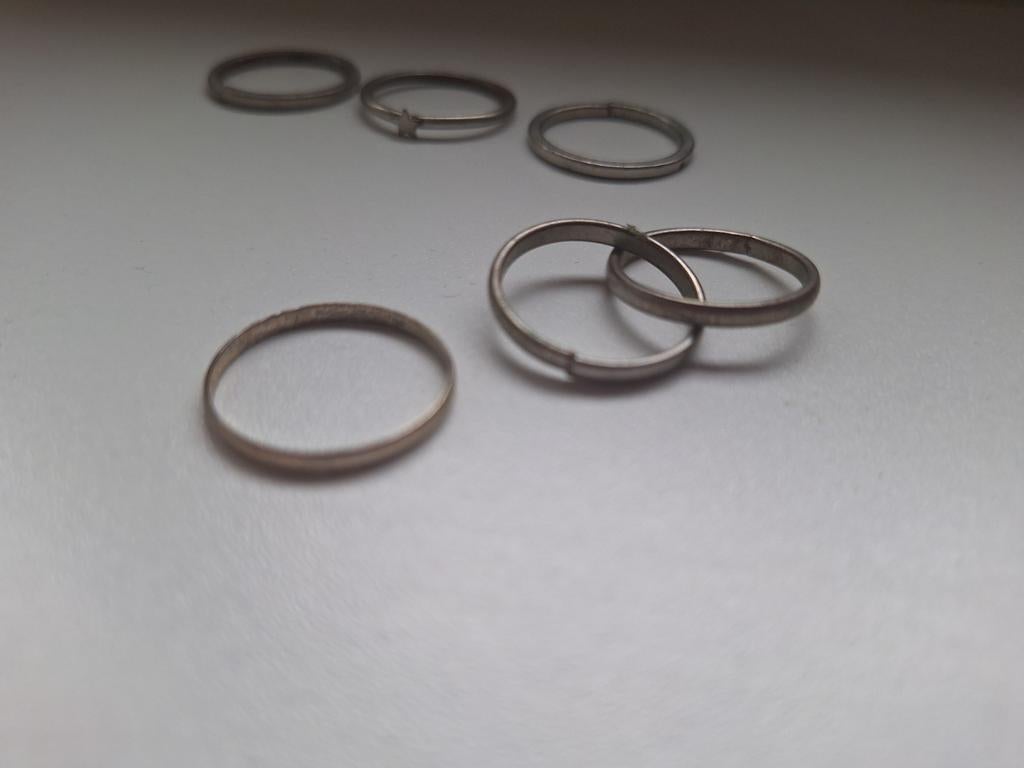 Ringen, Sieraden, Tassen en Uiterlijk, Ringen, Gebruikt, Ophalen of Verzenden, 17 tot 18, Met edelsteen