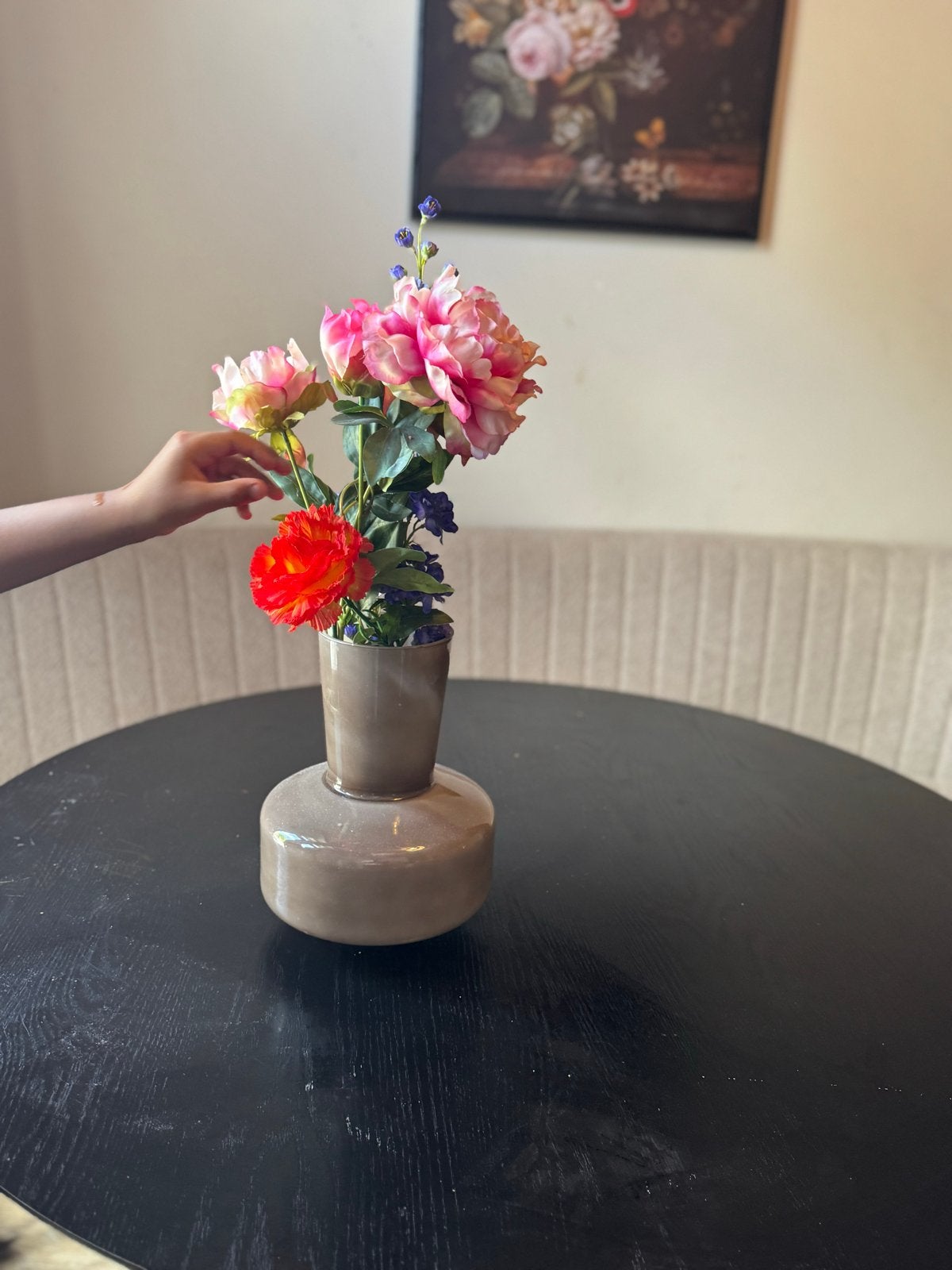 Boucle eetbank met ronde zwarte eettafel, Ophalen, Zo goed als nieuw, Rond, 100 tot 150 cm