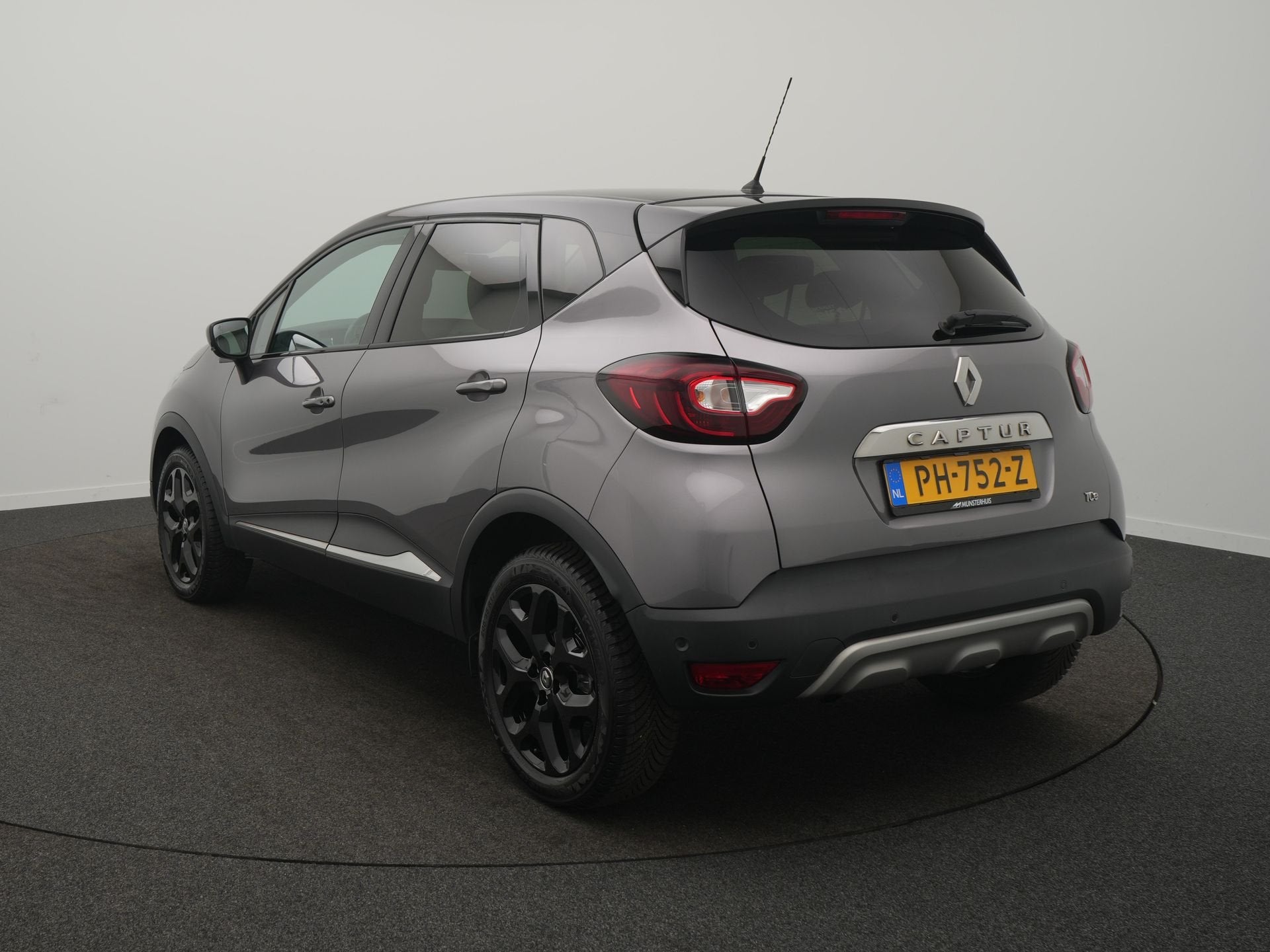 Renault Captur TCe 90 Intens - RIJKLAARPRIJS - All Seasonban, Auto's, Voorwielaandrijving, Stof, Gebruikt, 620 kg