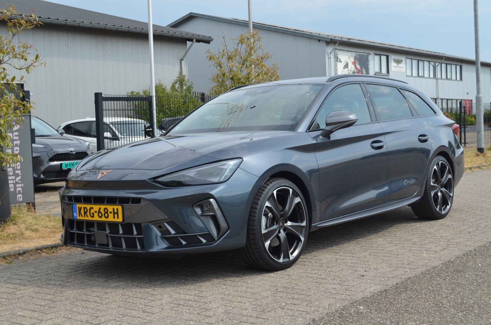 Cupra León