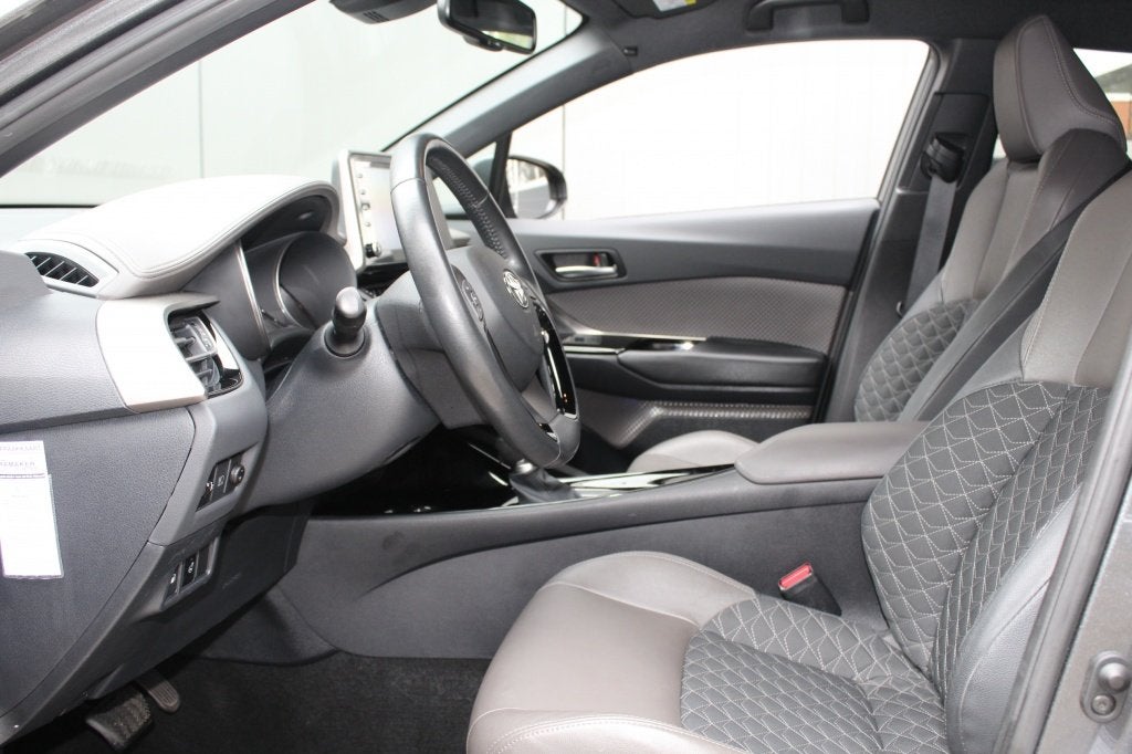 Toyota C-HR 1.8 Hybrid Executive / Leder / Carplay / PDC, Auto's, 12 maanden, 4 cilinders, Leder, 26 km/l