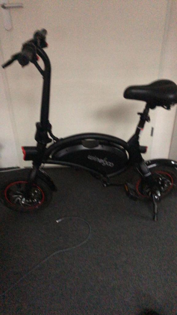 windgoo b3, Ophalen, Zo goed als nieuw, Minder dan 14 inch