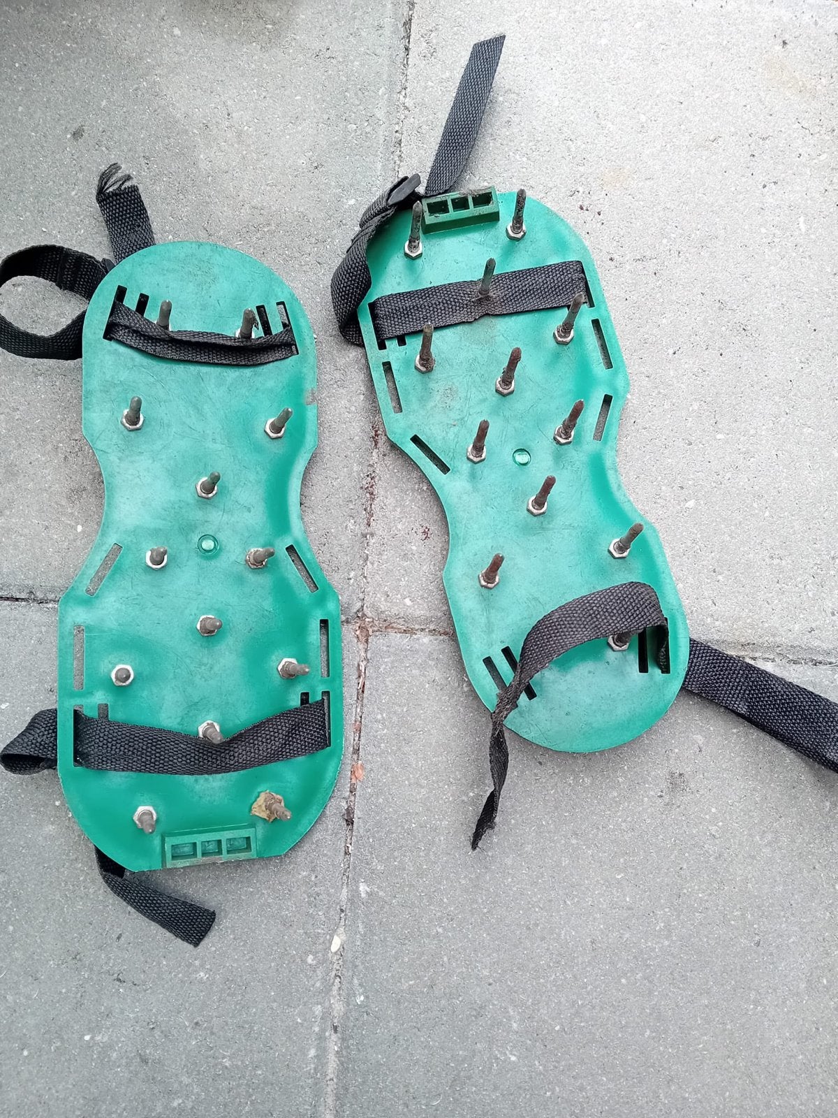 Gazonbeluchter Sandalen - Haushalts International, Tuin en Terras, Hand-tuingereedschap, Ophalen of Verzenden, Gebruikt, Overige soorten