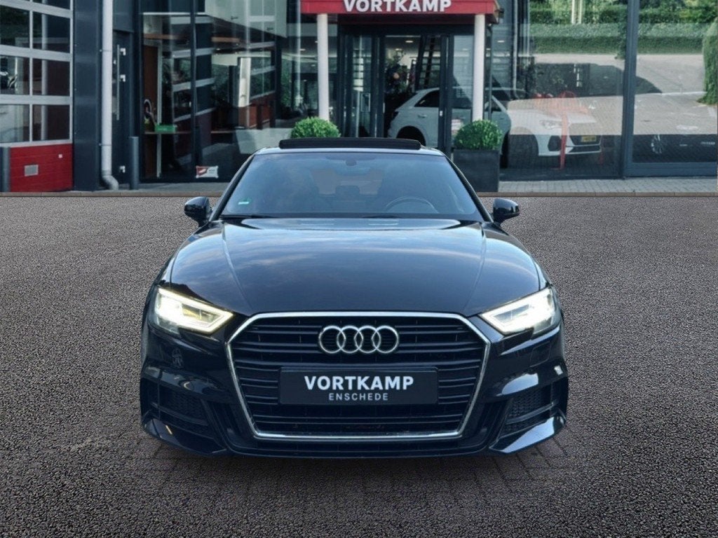 Audi A3 1.0 TFSI S-TRONIC S-LINE PANO-DAK/NAVI/CRUISE/PDC, Auto's, Audi, Gebruikt, Met garantie (alle), 116 pk, Zwart