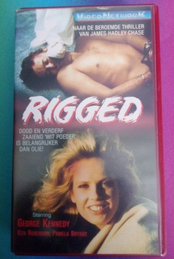 VHS - Rigged - Ex-rental van Video Network, Vanaf 16 jaar, Verzenden, Gebruikt, Thrillers en Misdaad