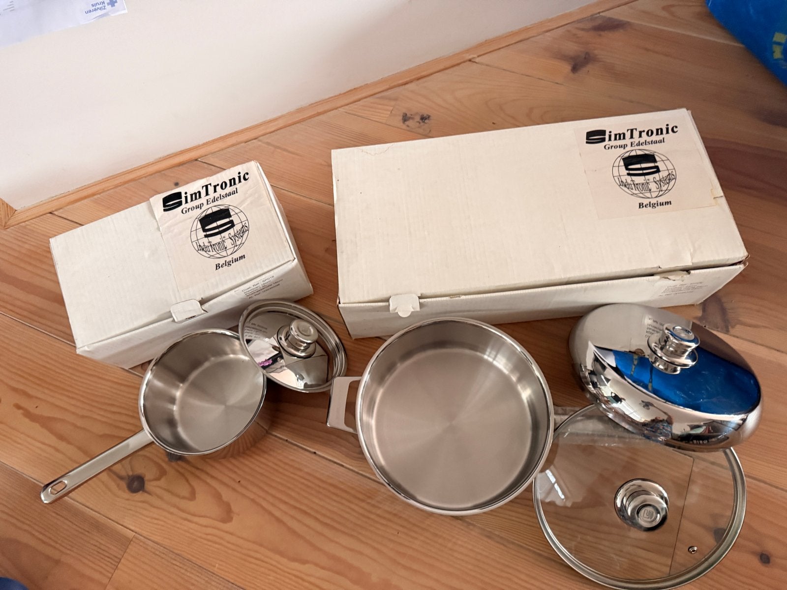SimTronic Edelstaal Pannenset - Nieuw in Doos, Met deksel, Nieuw, Pannenset, Ophalen of Verzenden