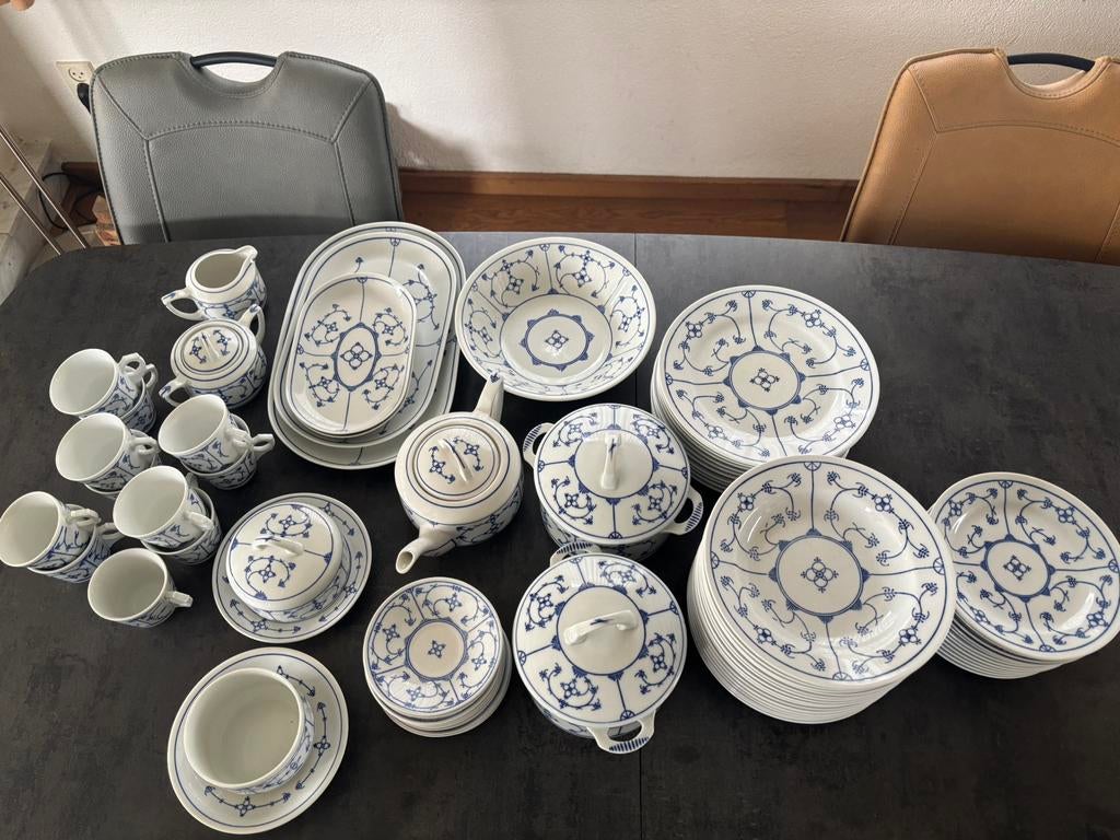 Jager Eisenberg blau saks servies, Antiek en Kunst, Antiek | Servies compleet, Ophalen