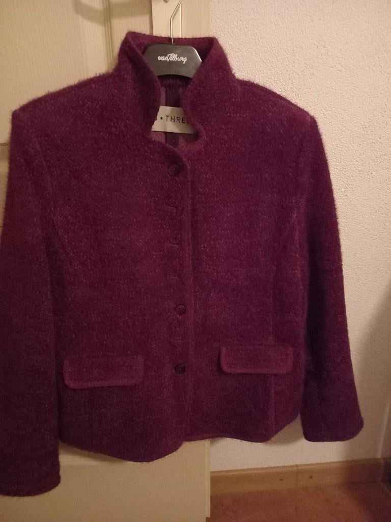B Three jasje nieuw, Kleding | Dames, Overige kleuren, Maat 42/44 (L), Nieuw, Ophalen of Verzenden