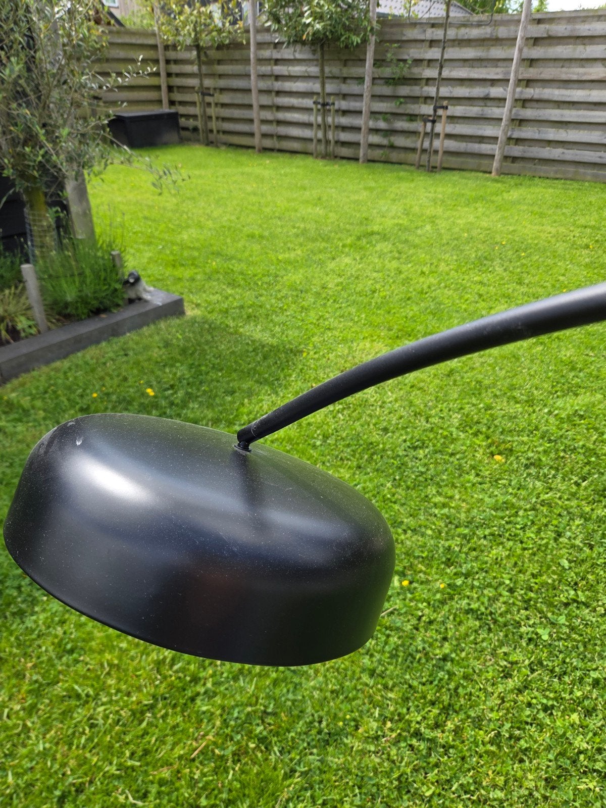 Moderne Zwarte Wandlamp - Strak Design, Huis en Inrichting, Ophalen of Verzenden, Gebruikt, Metaal, Modern, Industrieel, Minimalistisch
