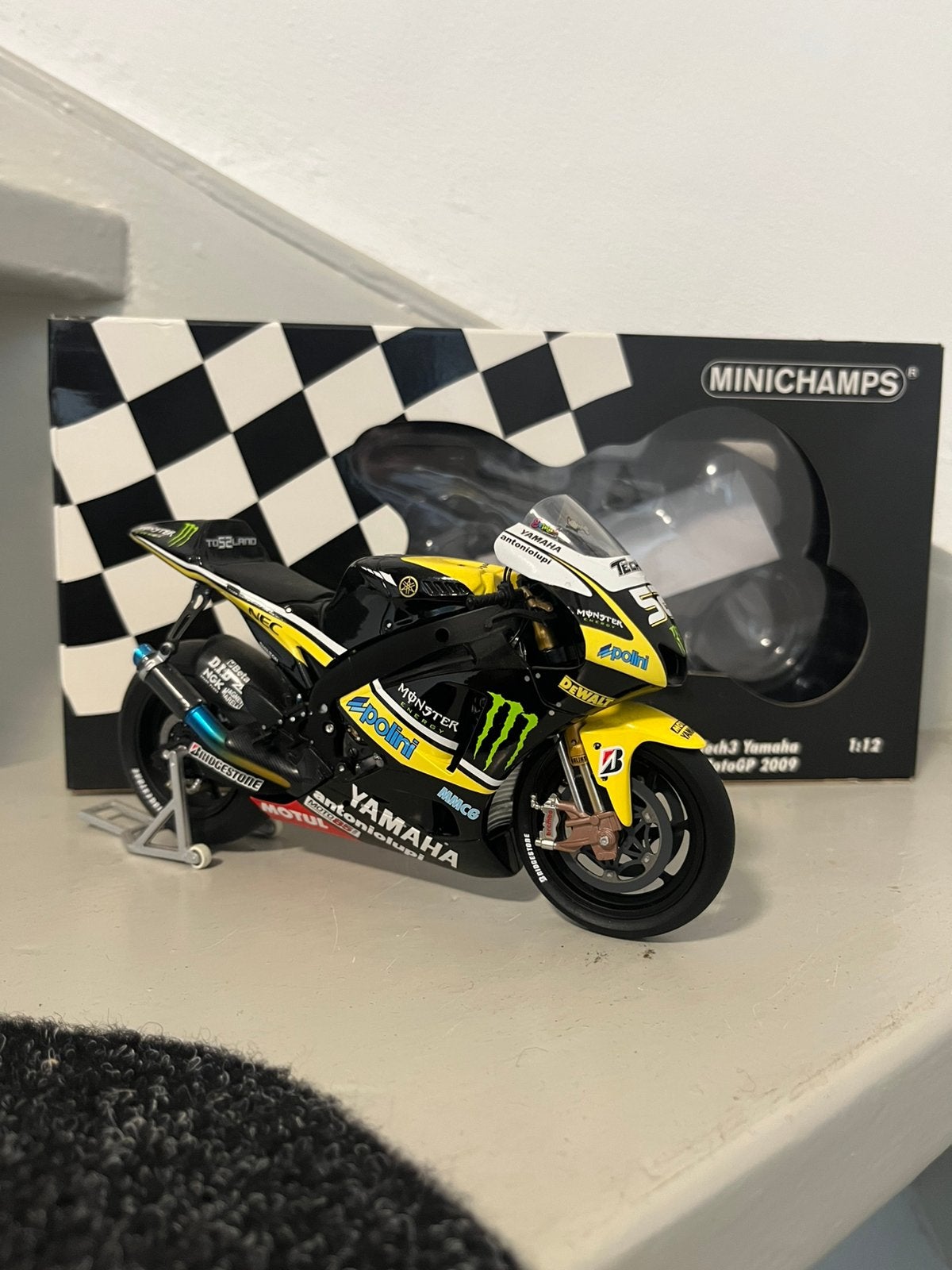 Minichamps MotoGP James Toseland Team Tech 3 Yamaha 1:12, Ophalen of Verzenden, Zo goed als nieuw, 1:9 t/m 1:12, Motor