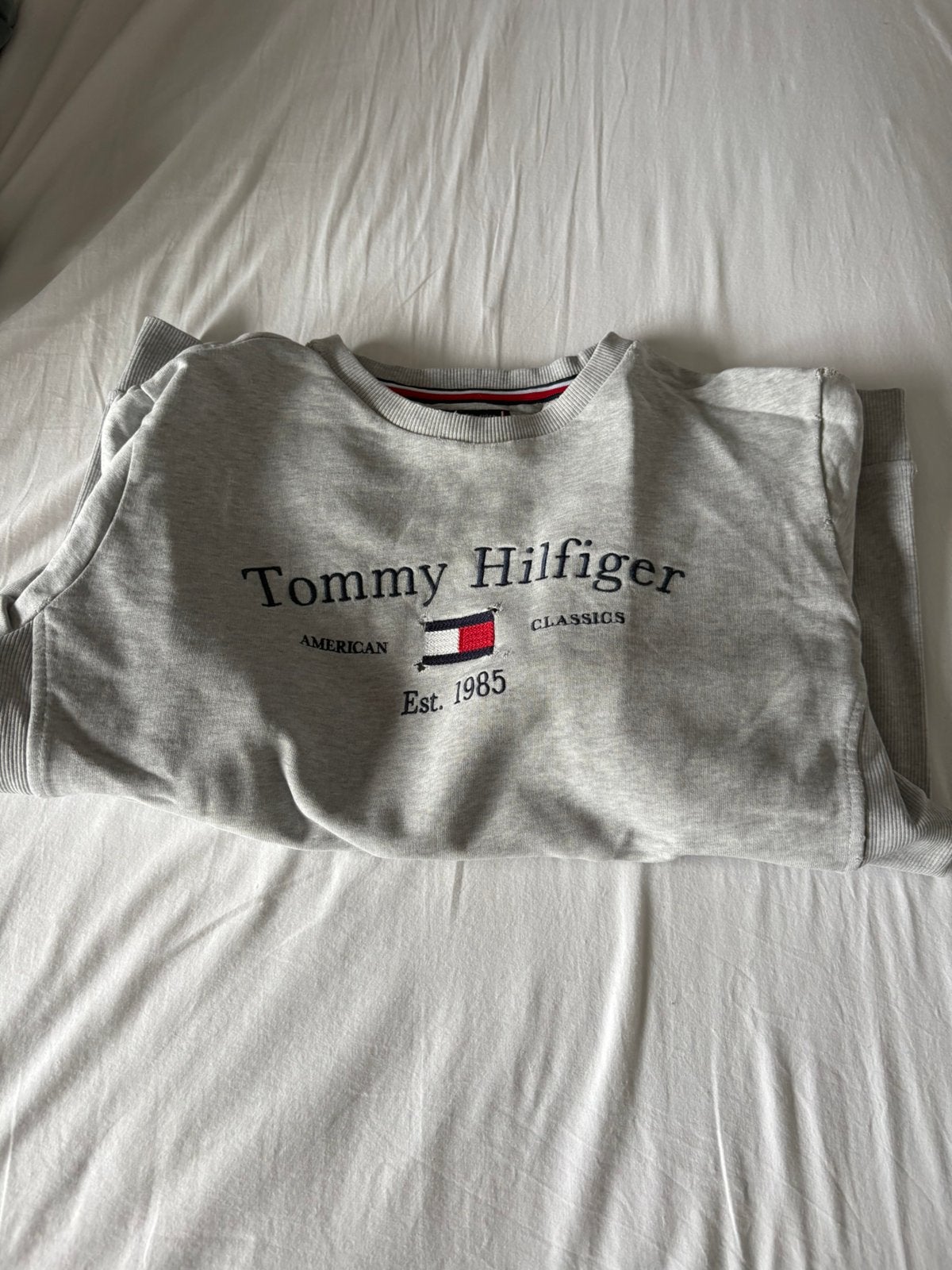 Sweater- Tommy hilfiger, Kinderen en Baby's, Kinderkleding | Maat 176, Ophalen of Verzenden, Gebruikt, Jongen, Trui of Vest