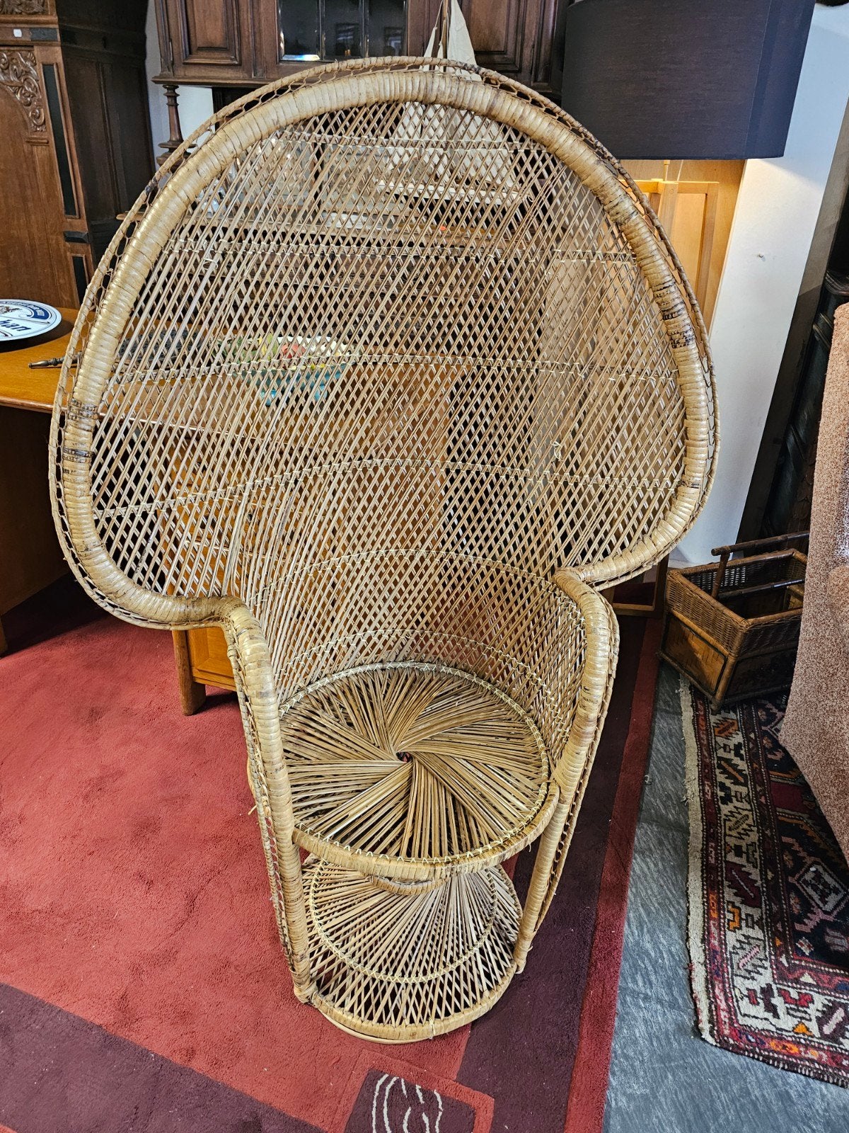 Vintage rotan pauwenstoel - 137 cm hoog, 96 cm breed, Ophalen of Verzenden