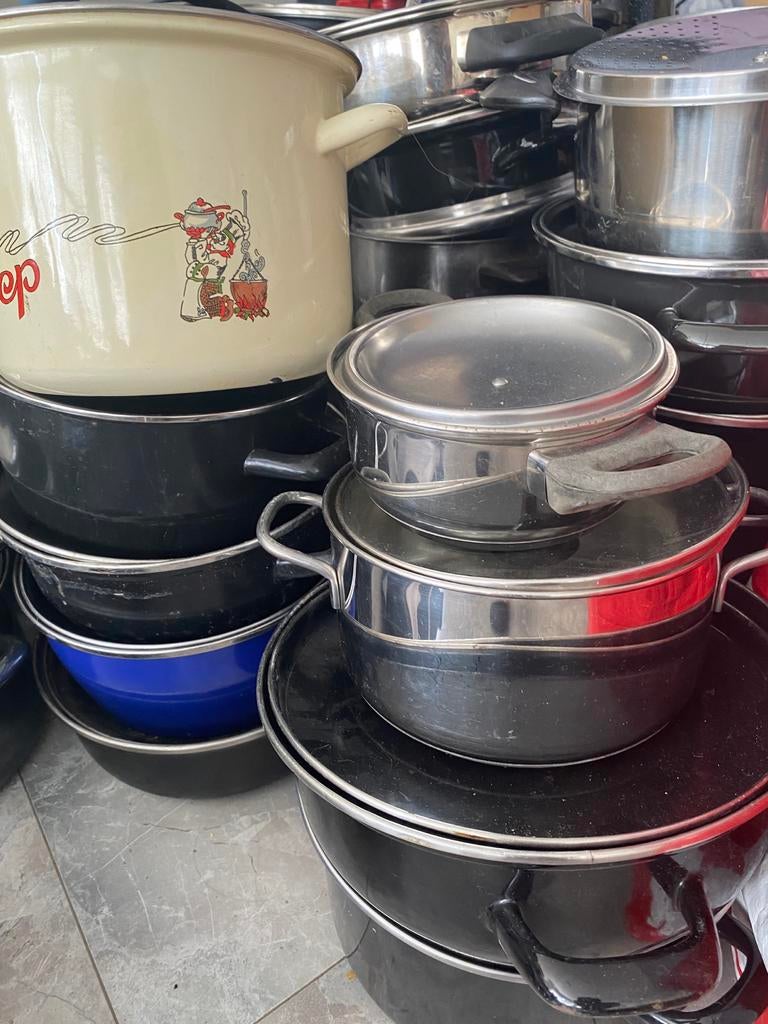 Diverse pannen en pannensets - Gebruikt, Huis en Inrichting, Keuken | Potten en Pannen, Ophalen of Verzenden, Zo goed als nieuw