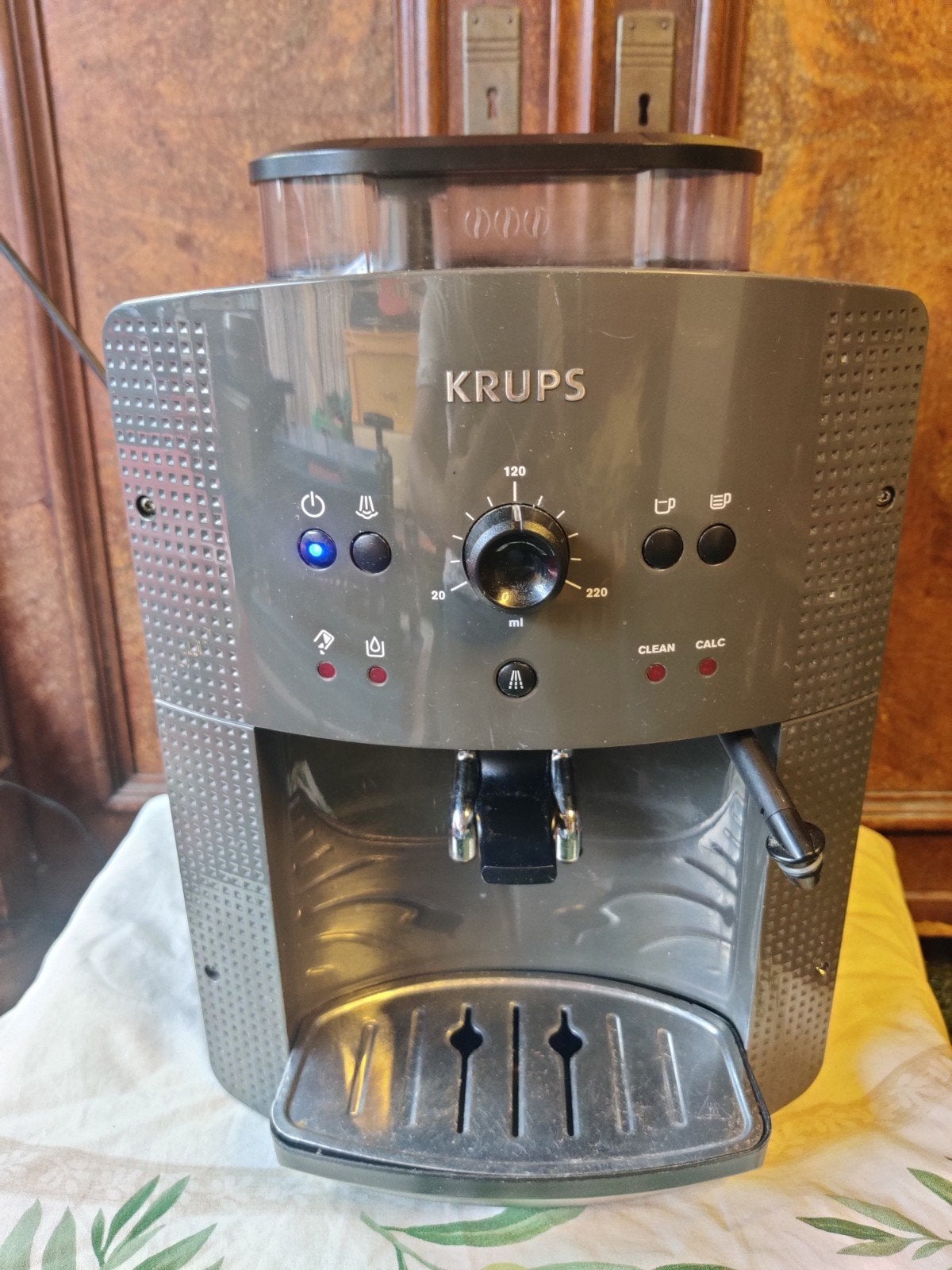 Krups EA81 Koffiemachine - Volautomatisch Espresso Apparaat, Gebruikt, Espresso apparaat, 1 kopje, Afneembaar waterreservoir