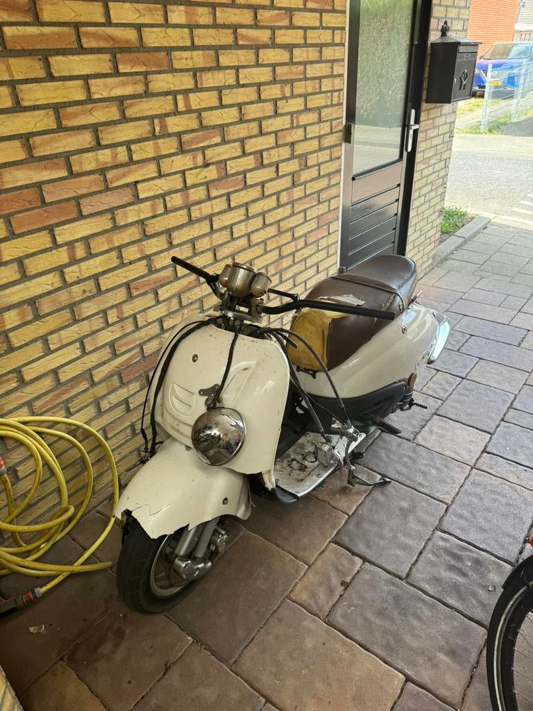 Frosti scooter project, Fietsen en Brommers, Snorfietsen en Snorscooters, Gebruikt, Benzine, Ophalen, Overige merken