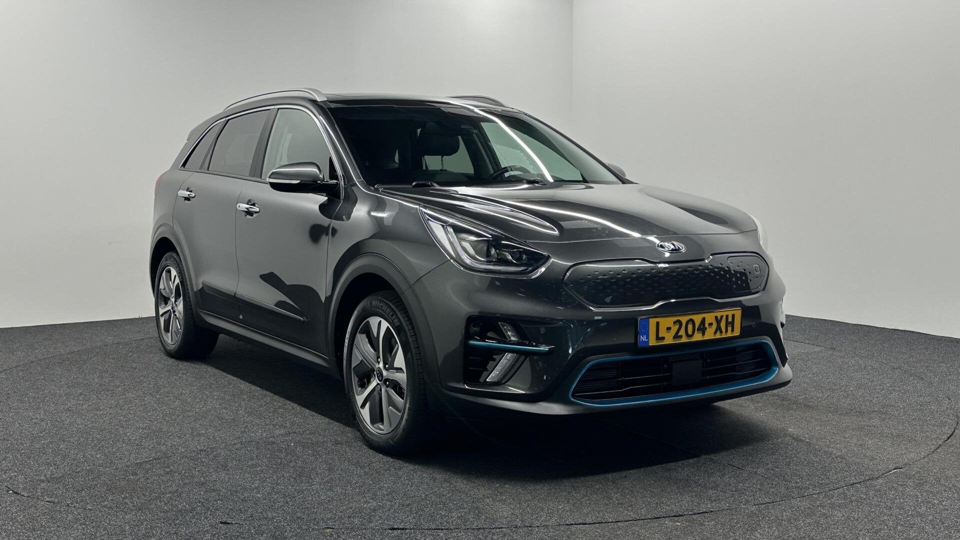Foto 3 van Kia e-Niro DynamicPlusLine 64 kWh CAMERA CARPLAY SCHUIF/KANT