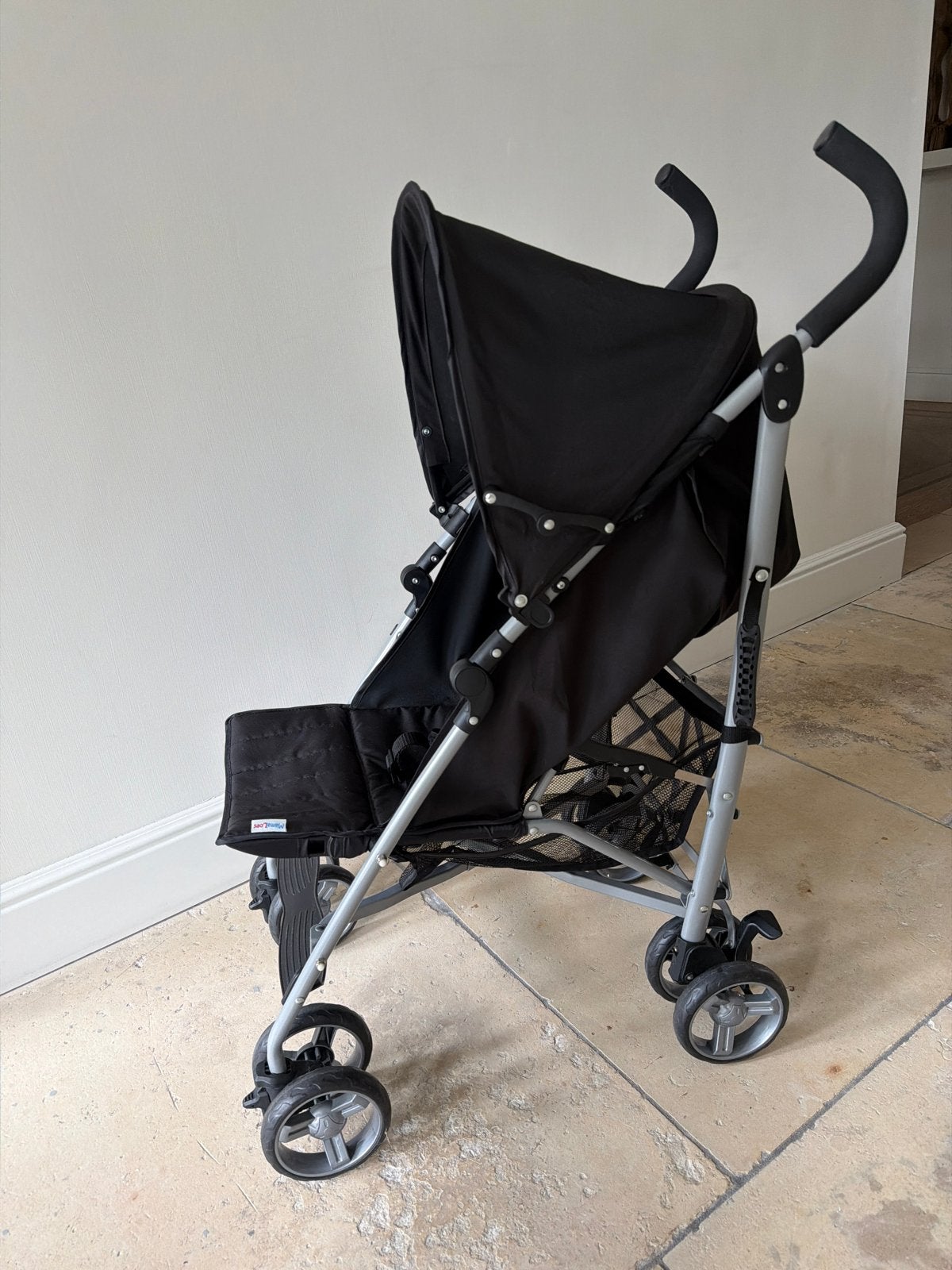 Mamaloes Buggy met roze voetenzak en ligstand, Kinderen en Baby's, Ophalen of Verzenden, Zo goed als nieuw, Overige merken, Verstelbare rugleuning