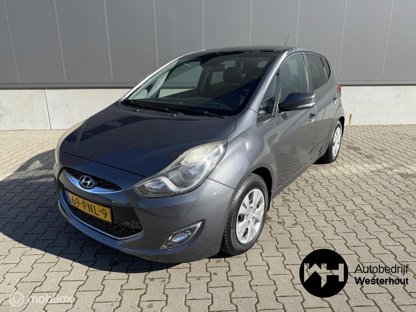Hyundai ix20 1.6i i-Catcher|AUTOMAAT|PANORAMADAK|NAVI|LEER, Auto's, Euro 5, 1591 cc, 4 cilinders, Bedrijf