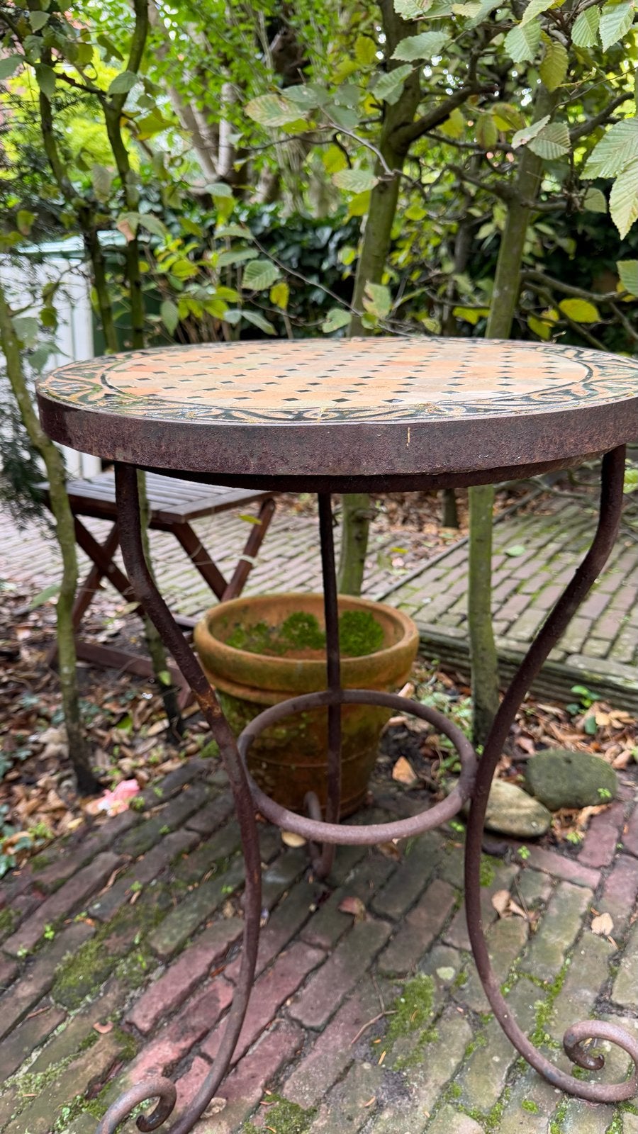 Mozaïek tuintafel rond - Vintage/Antiek, Ophalen, Zo goed als nieuw, Rond, Metaal