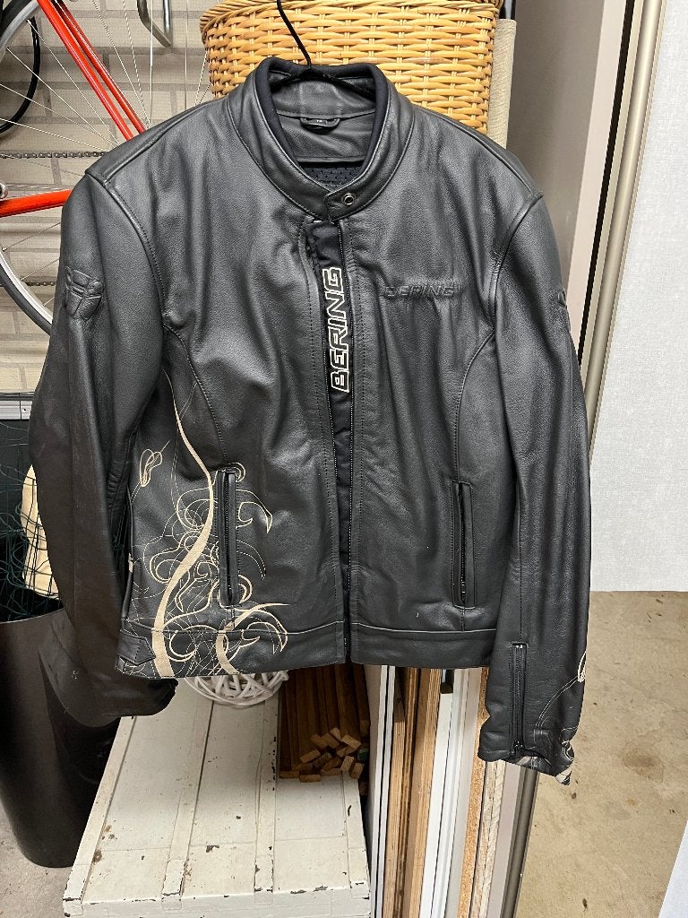 Motorjas leer dames, merk Bering, Motoren, Kleding | Motorkleding, Ophalen, Jas | leer, Bering, Dames