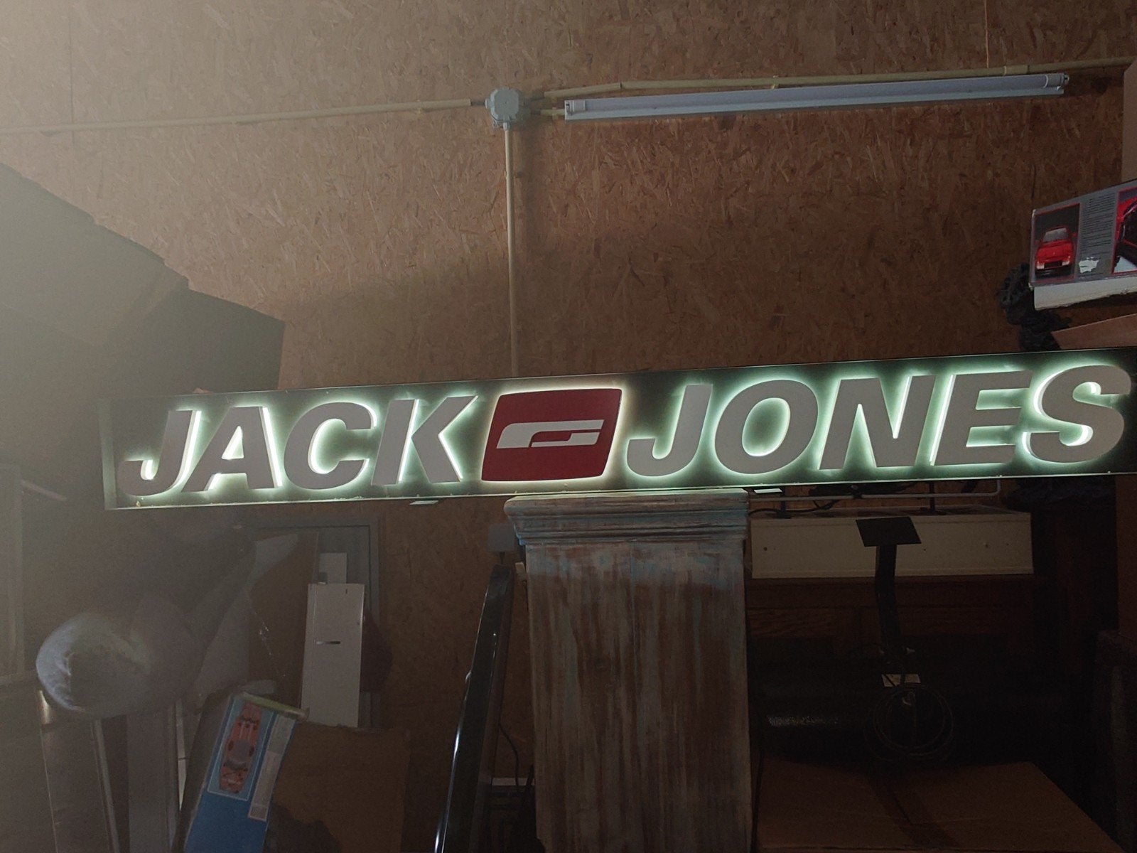 Jack & Jones lichrbak, Verzamelen, Merken en Reclamevoorwerpen, Ophalen, Zo goed als nieuw, Lichtbak of (neon) lamp