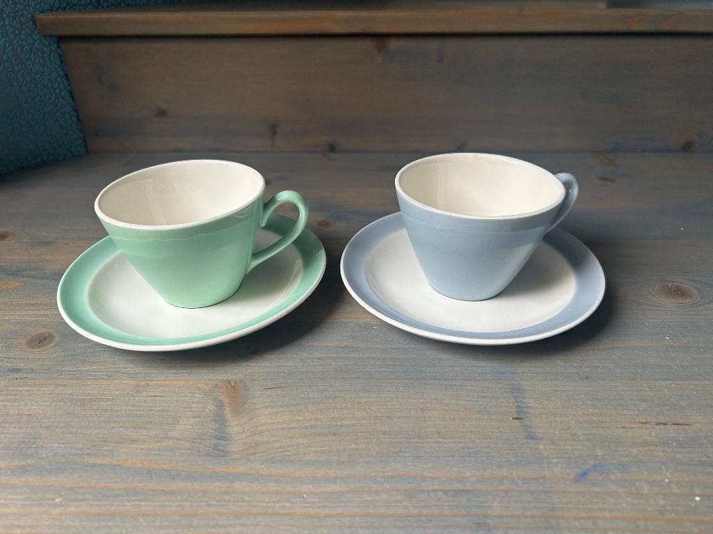 Pastel kop en schotels (Regout), Antiek en Kunst, Antiek | Servies los, Ophalen of Verzenden