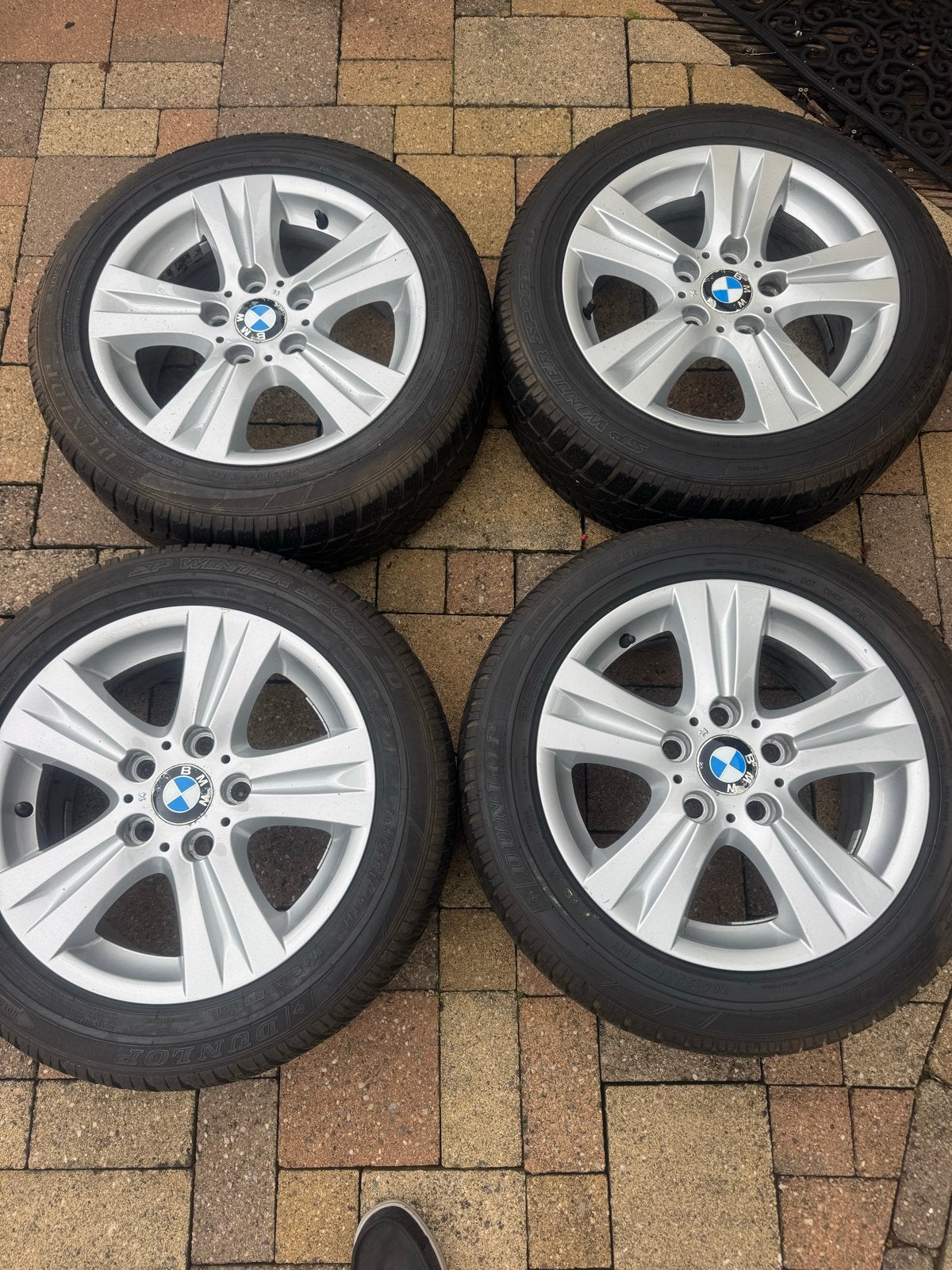 BMW 16 inch winterbanden met velgen - 205/55R16 zgan, Gebruikt, 16 inch, Banden en Velgen, Personenwagen