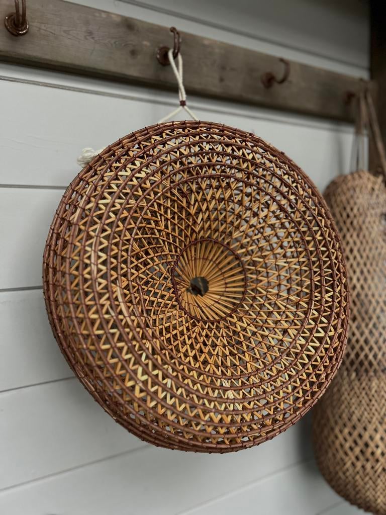 Fish trap vissen fuik rattan gevlochten visfuik mossel mand, Antiek en Kunst, Ophalen of Verzenden