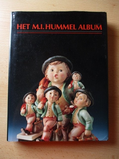 Robert Campbell boek  Het M.I. Hummel Album, Ophalen of Verzenden, Gelezen