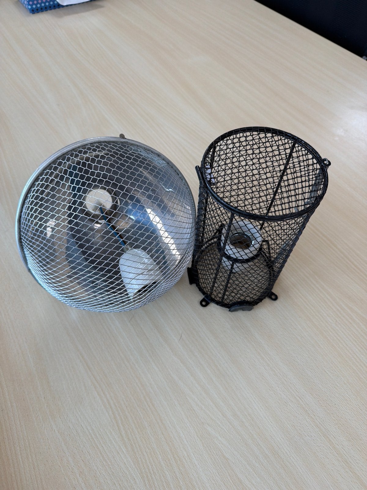 Metalen warmte lampenkappen - set van 2 (zilver en zwart), Ophalen of Verzenden, Gebruikt