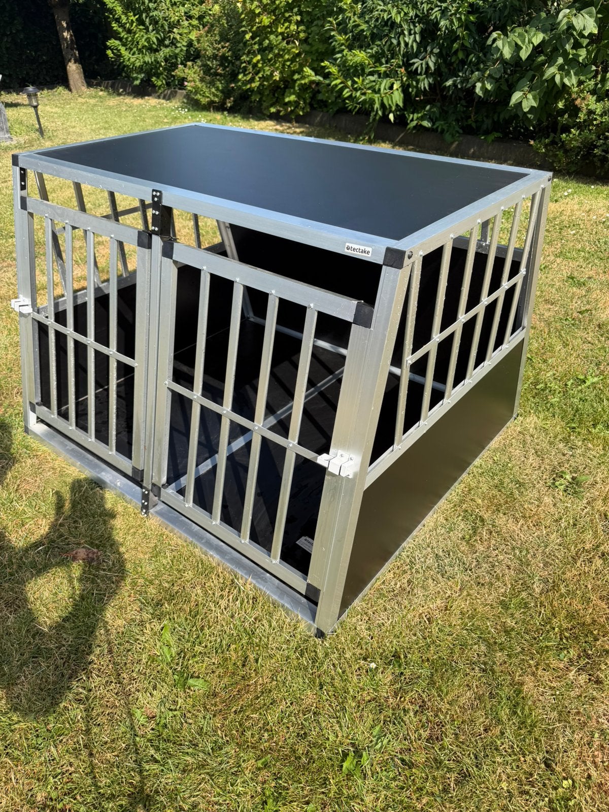 Honden bench groot met dubbele deuren., Ophalen, Zo goed als nieuw