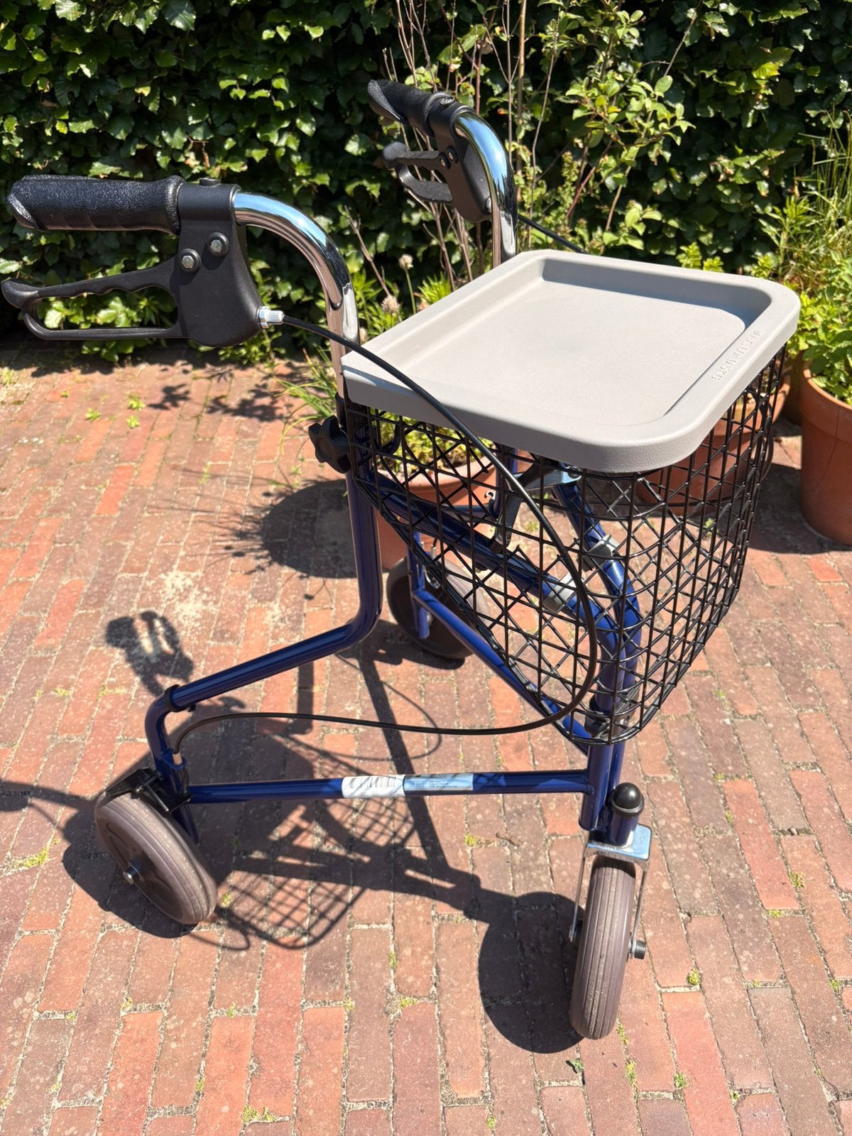 Zeer wendbare 3-wiel rollator "Delta" Herdegen met mandje, Diversen, Ophalen, Opvouwbaar, Gebruikt