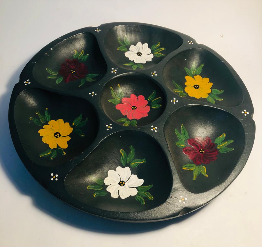 Decoratieve houten schaal met bloemmotief, Hindeloopen stijl, Antiek en Kunst, Antiek | Wandborden en Tegels, Verzenden