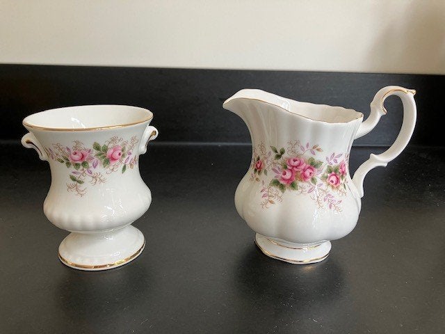 Royal Albert Lavender rose, Antiek en Kunst, Ophalen of Verzenden