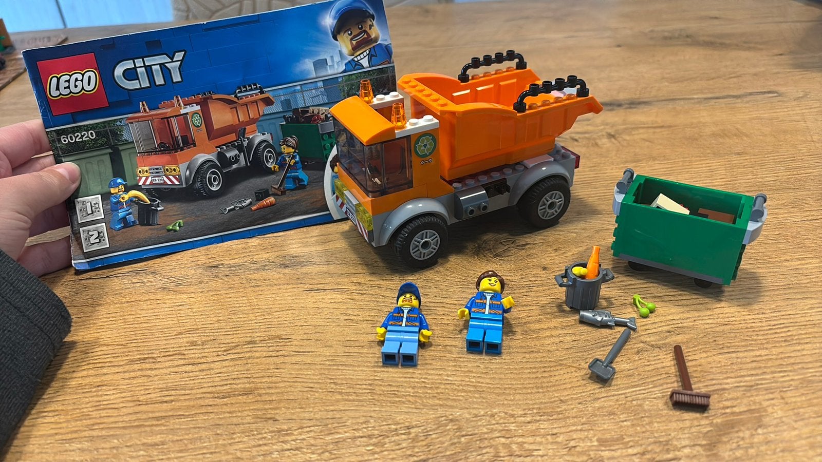 Lego city 60220, Lego, Ophalen of Verzenden, Zo goed als nieuw, Complete set