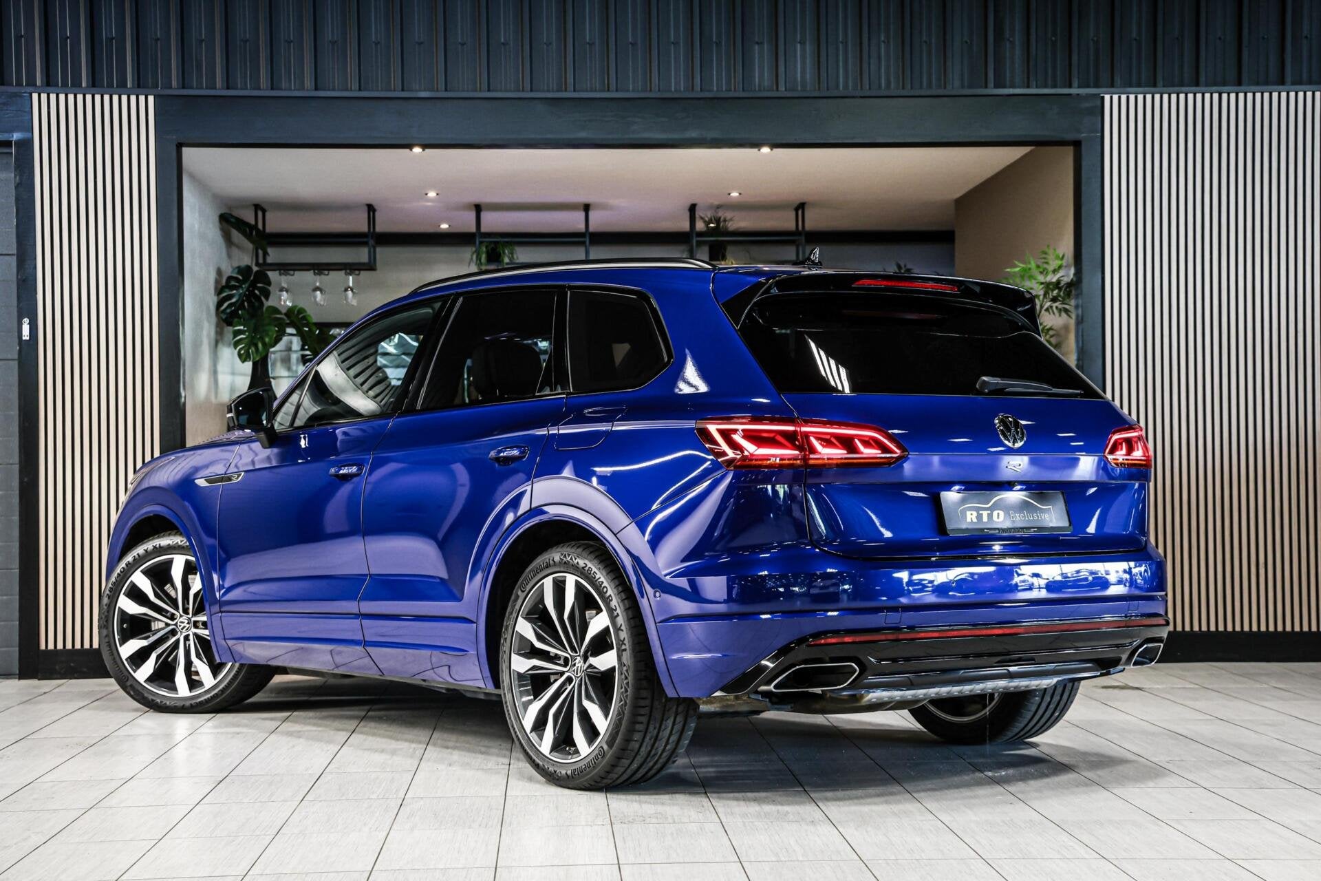 Volkswagen Touareg 3.0 TSi 4MOTION R|HUD|Ventilatie|Pano|21", Auto's, Automaat, Gebruikt, Zwart, 2995 cc