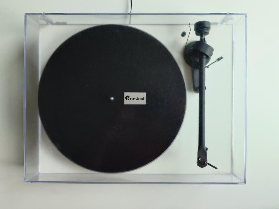 Pro-Ject Debut III Esprit met voorversterker een accessoires, Ophalen, Zo goed als nieuw, Platenspeler, Overige merken