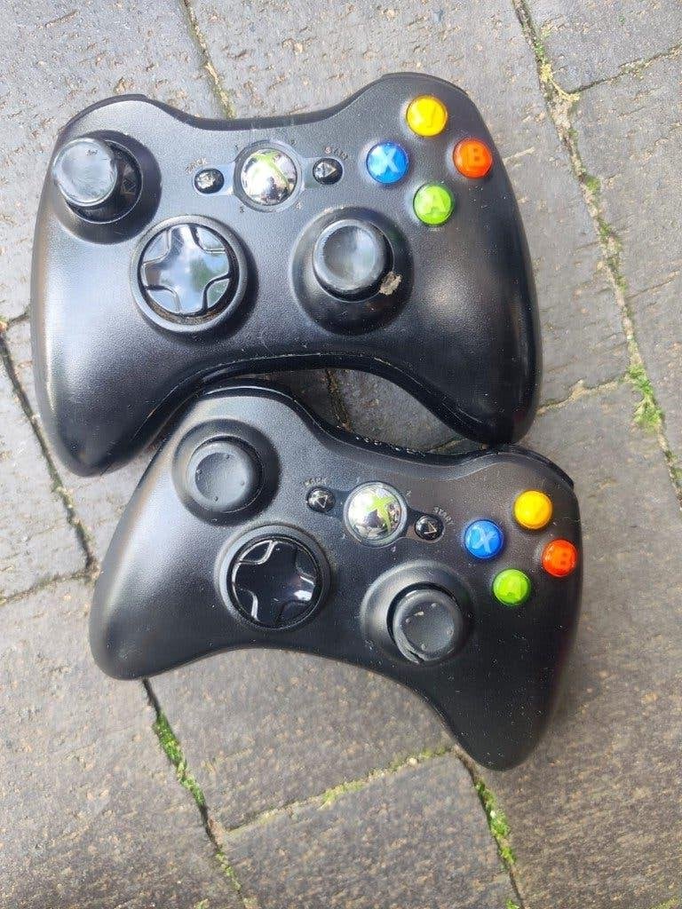 2x Defecte X-Box 360 Controllers - Zie beschrijving, Spelcomputers en Games, Ophalen of Verzenden, Controller, Niet werkend, Xbox 360
