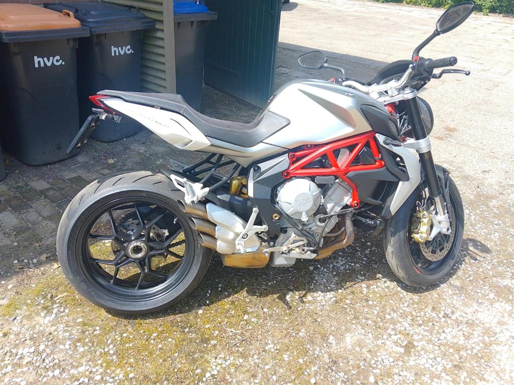 MV Agusta Brutale F3 800, Motoren, Motoren | MV Agusta, Traction Control, Motorrijbewijs A, Gebruikt, 3 cilinders