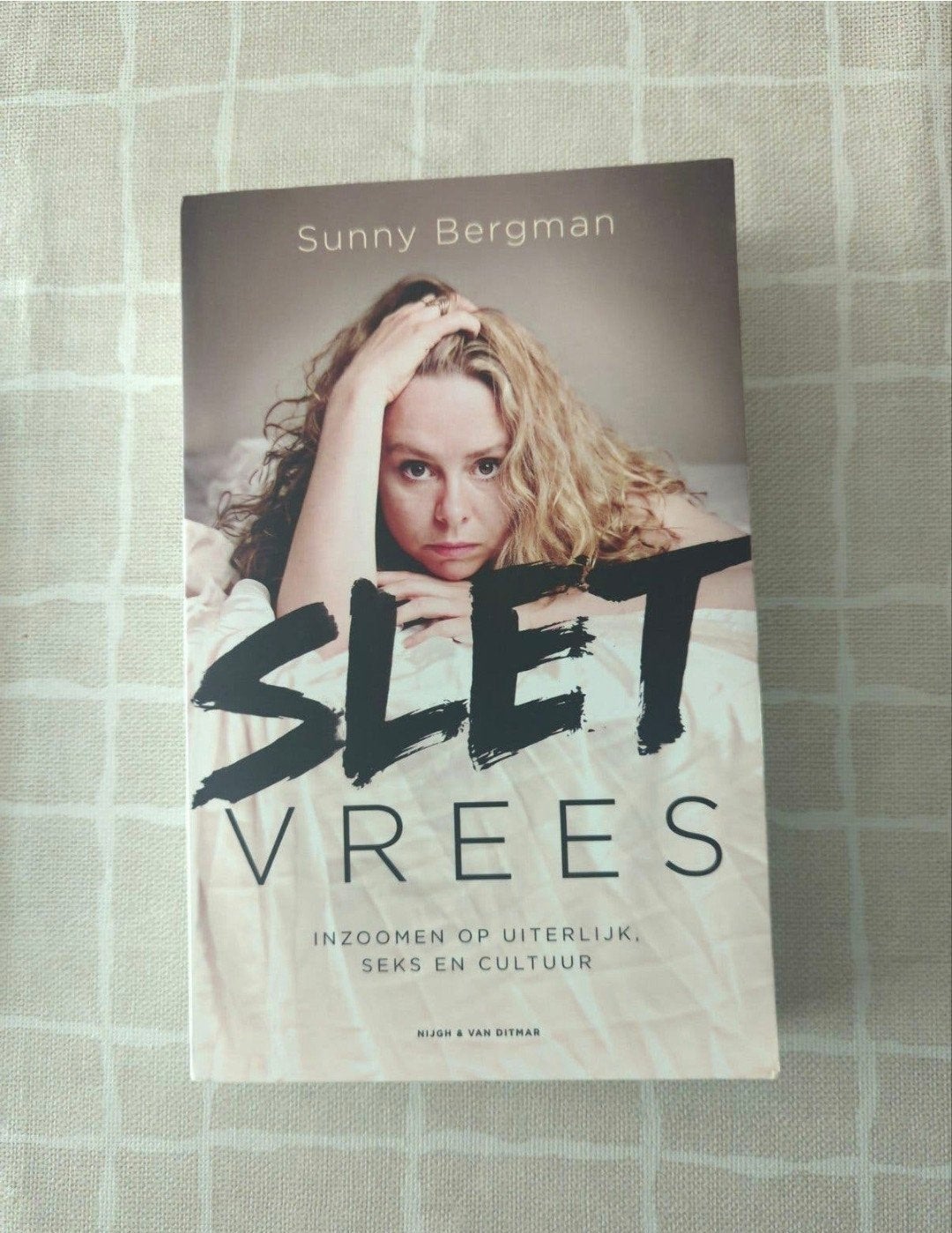 Sletvrees - Sunny Bergman, Ophalen of Verzenden, Zo goed als nieuw, Sunny Bergman, Nederland